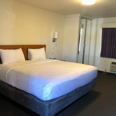 Monticello Motel Портленд Экстерьер фото