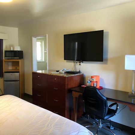 Monticello Motel Портленд Экстерьер фото