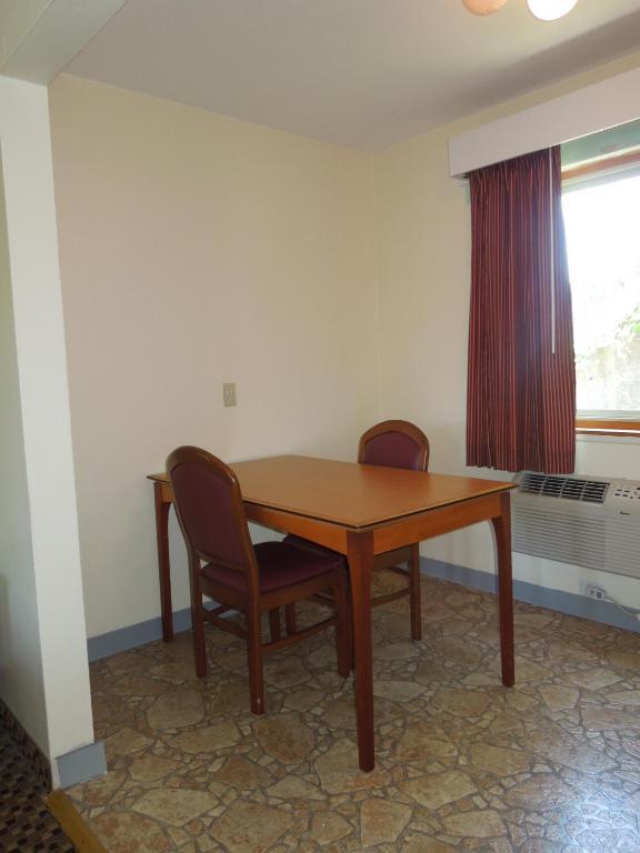 Monticello Motel Портленд Экстерьер фото