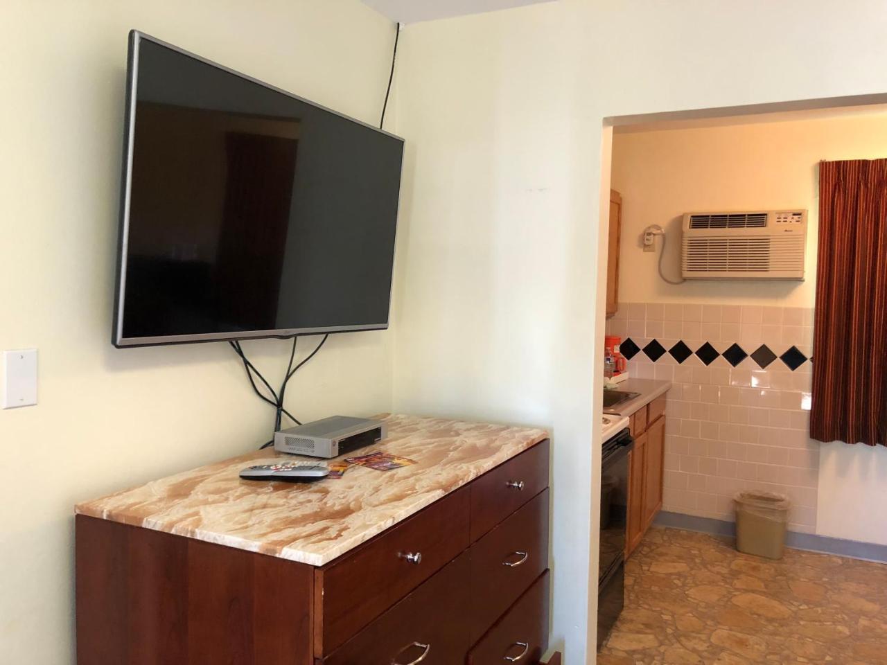 Monticello Motel Портленд Экстерьер фото