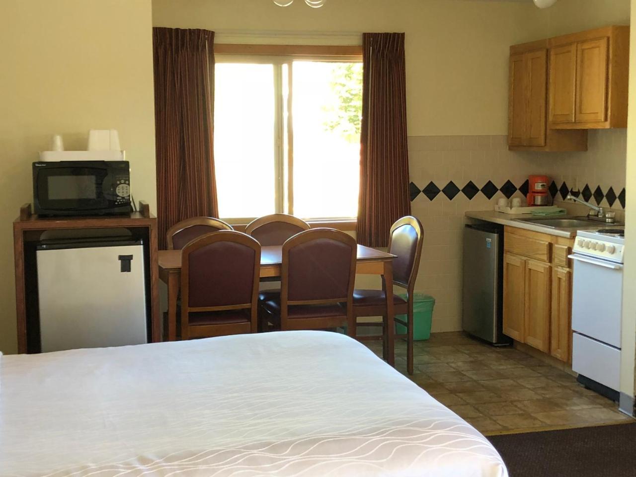 Monticello Motel Портленд Экстерьер фото